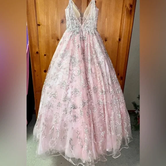 Sherri Hill Pink Prom Formal Dress Size 2 - Picture 5 of 8